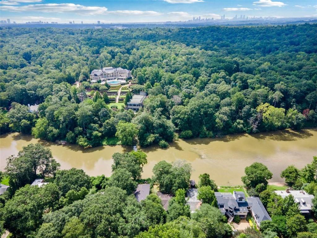 3941 Paces Ferry Drive