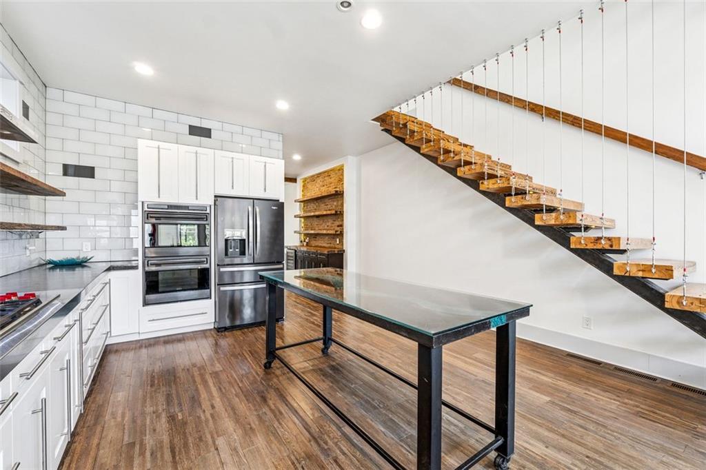 560 JOHN WESLEY DOBBS Avenue NE