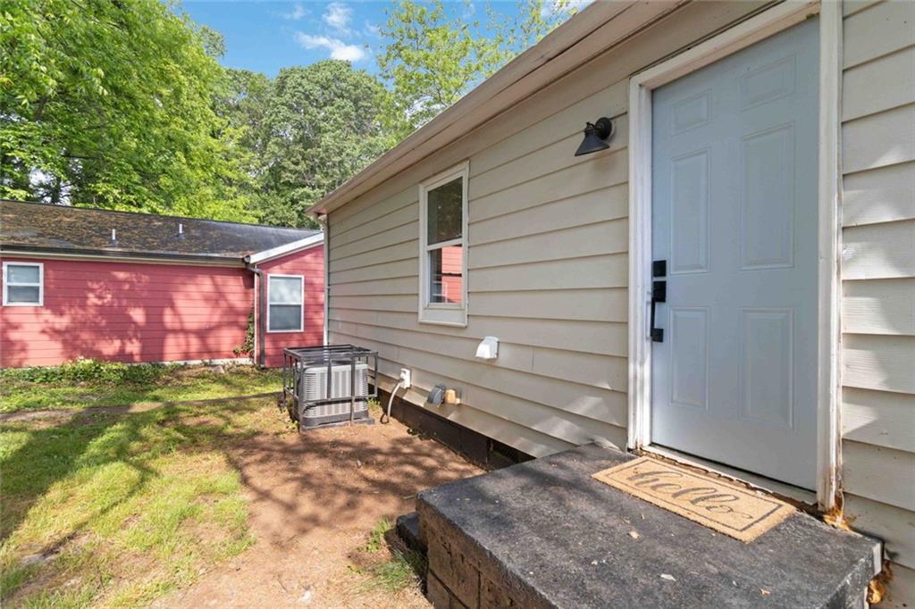 286 SW Booker Street, Atlanta, Georgia image 28