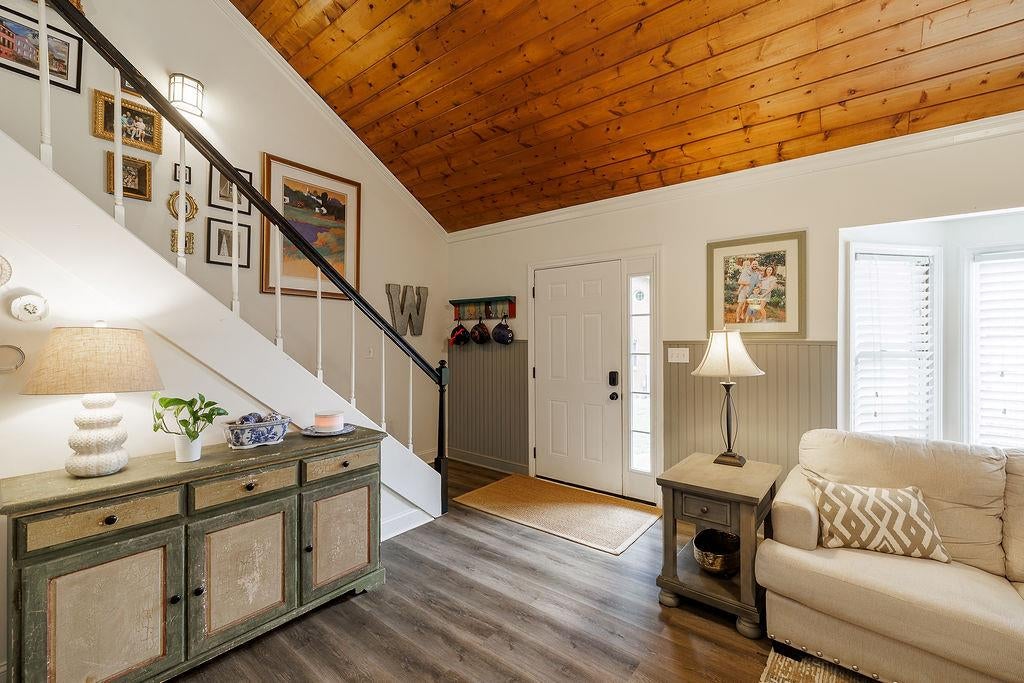 220 Eaglewood Court