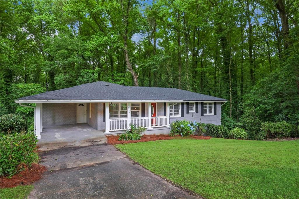 2383 Edgewater Drive SW