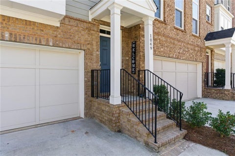 Townhouse For Sale - 1049 Caruso Drive<br/> Buford, GA 30518