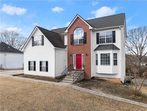 A home in Flowery Branch