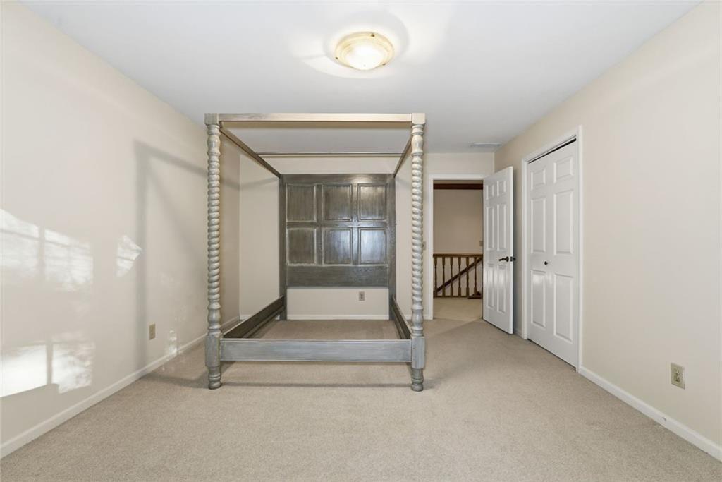 Huntcliff - Residential