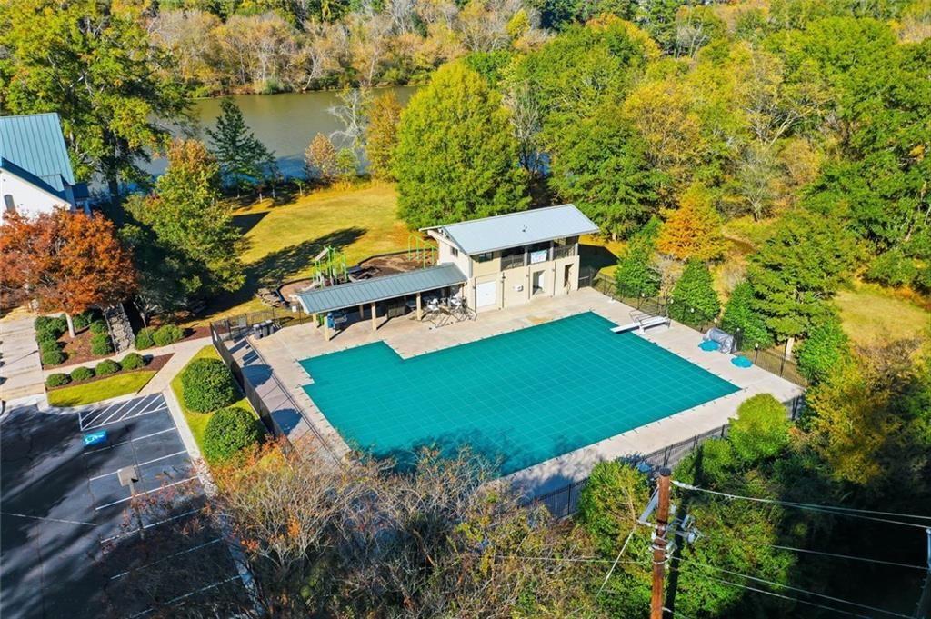 Huntcliff - Residential