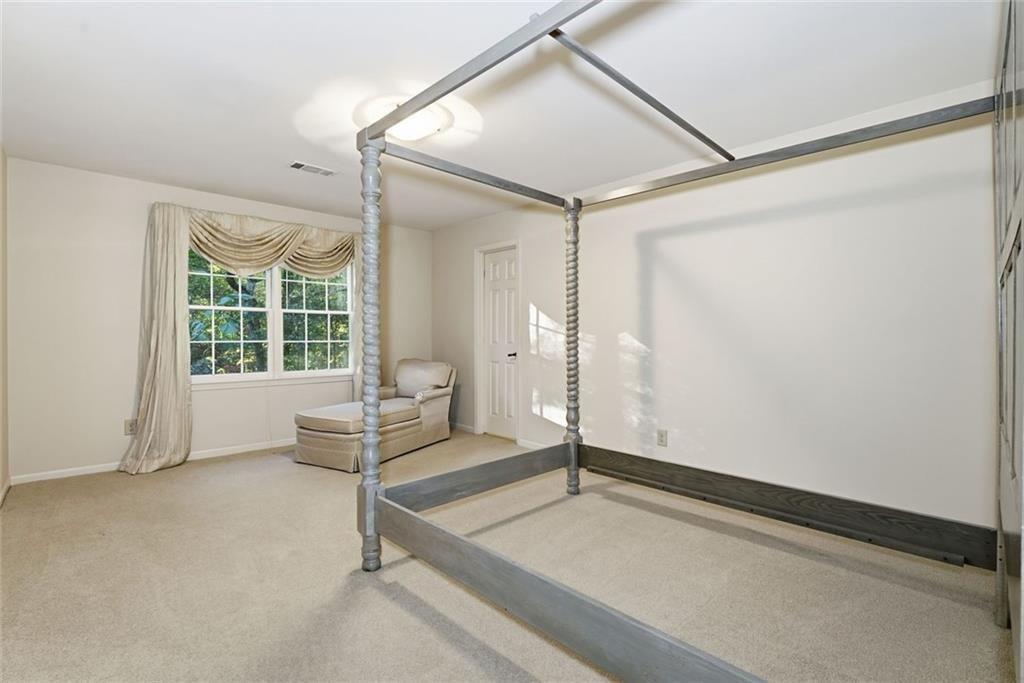 Huntcliff - Residential