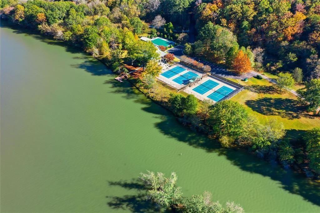 Huntcliff - Residential