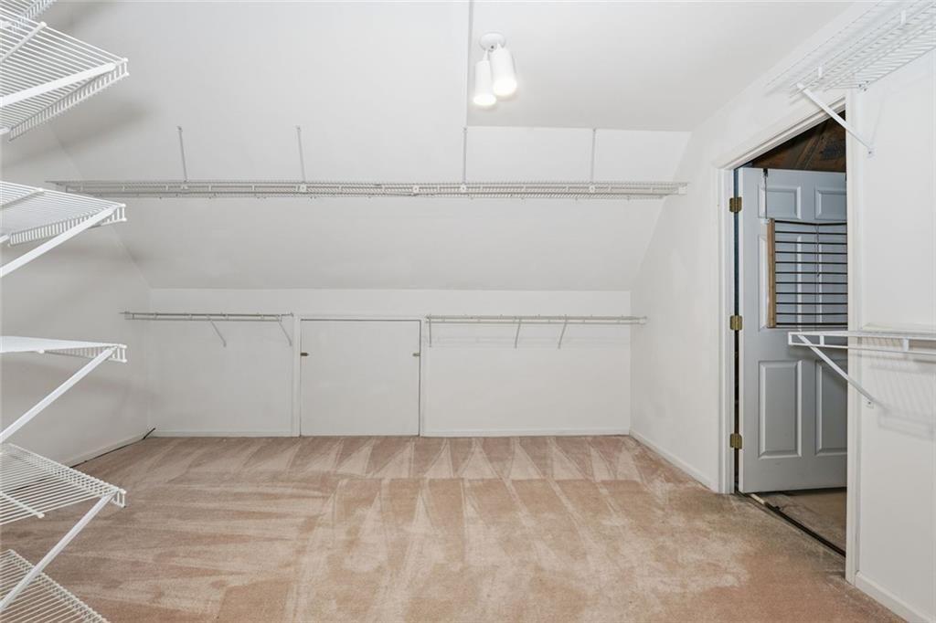 Huntcliff - Residential