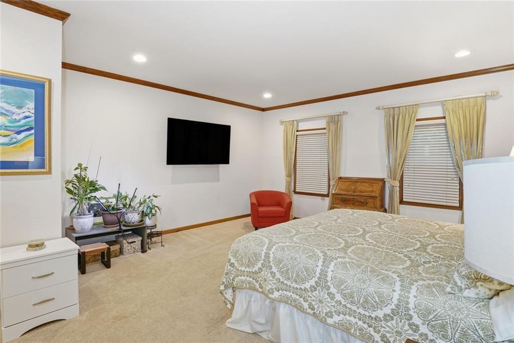 Huntcliff - Residential