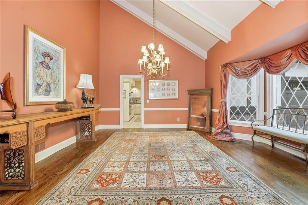 Huntcliff - Residential