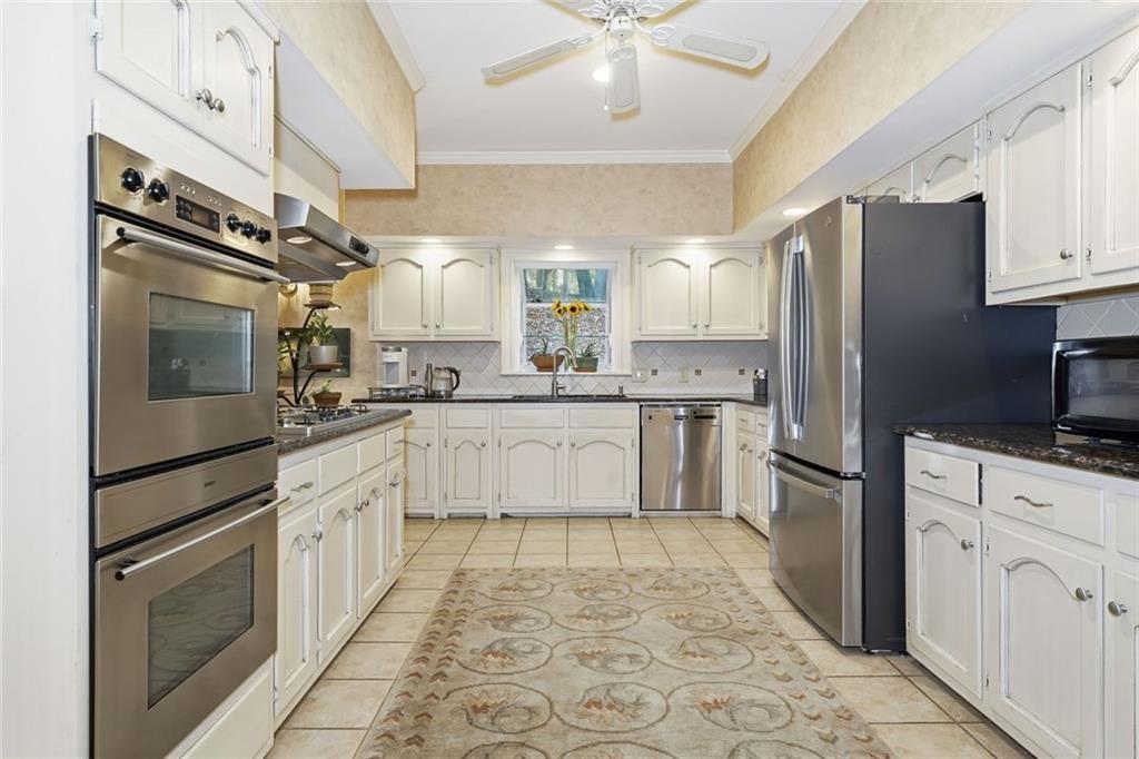 Huntcliff - Residential