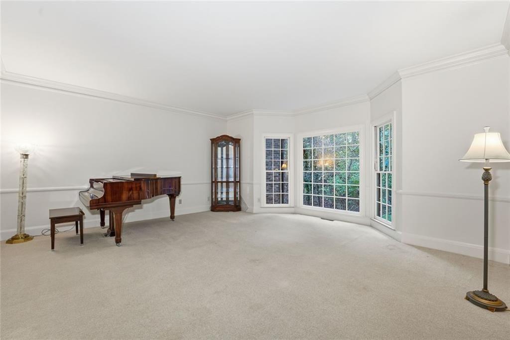 Huntcliff - Residential