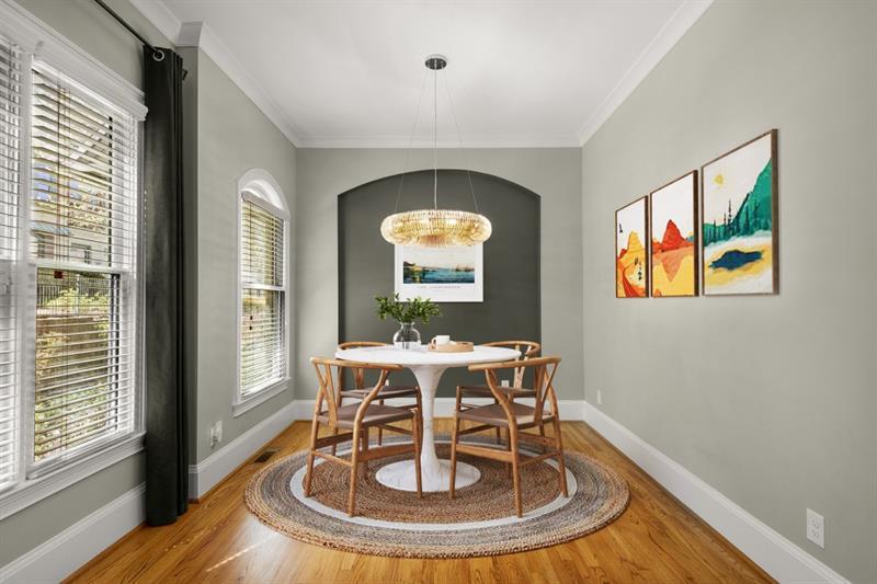 395 Laurent Street NW 5
