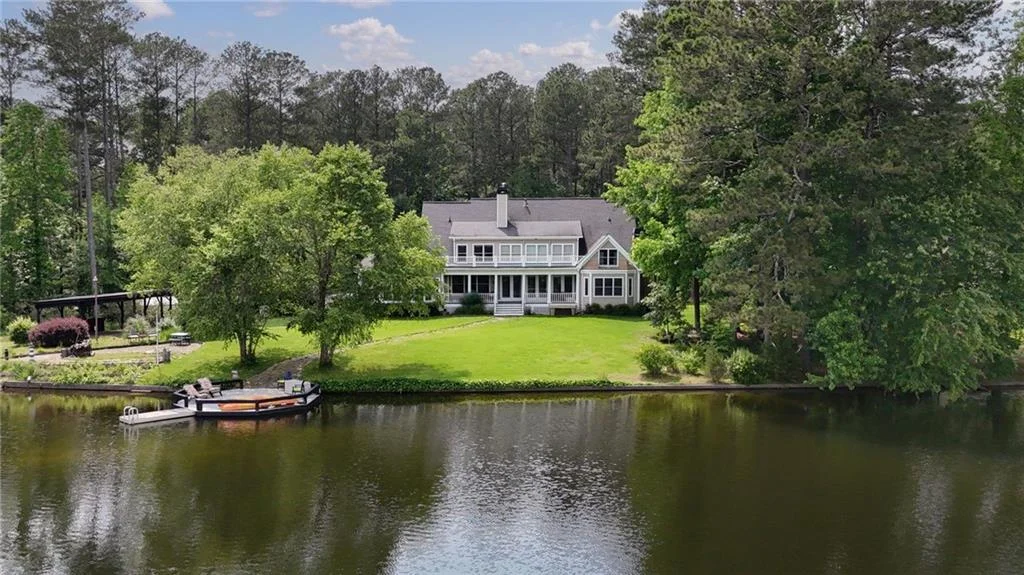 625 W Lake Drive