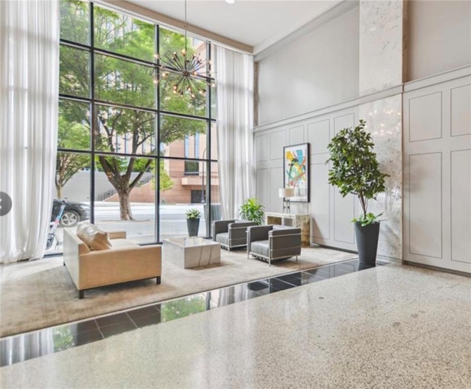 620 Peachtree #901 Street NE