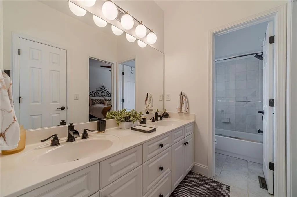 Dacula, Georgia 30019, United States, 4 Bedrooms Bedrooms, ,4 BathroomsBathrooms,Residential,Active,198313