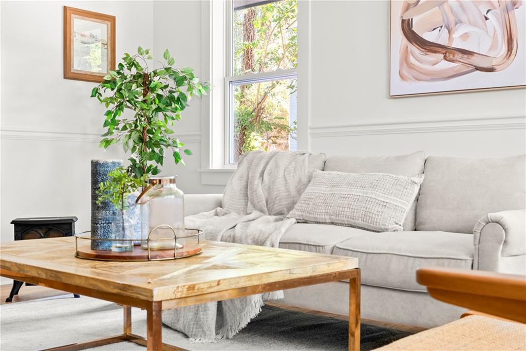 1834 HILLSDALE Drive