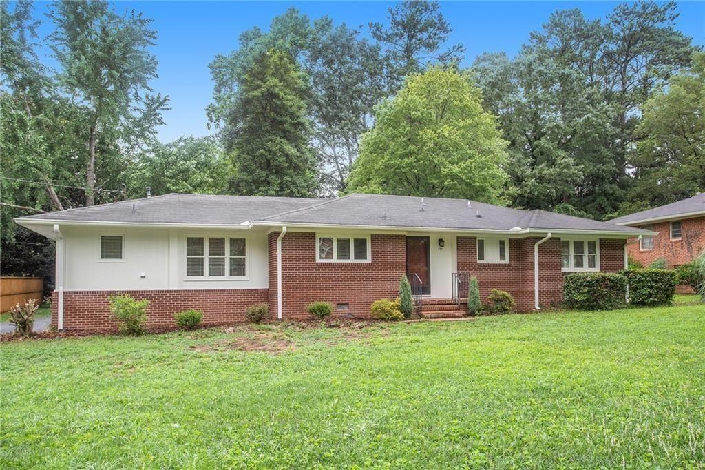 Fantastic 3/2 Classic 1957 Ranch in the highly sought after Historic Marietta area, West Side Elementary. Great deck and yard. Faces Polk Street, driveway access on Pamela St. makes for safe and easy ingress and egress. Beautiful hardwood floors, updated bathrooms, eat-in kitchen, laundry room with room for extra storage, covered parking for one car, driveway parking for two. Sidewalk all the way to Westside School, Marietta Middle School, and Downtown Marietta. Super convenient commute to I-75, East Cobb, West Cobb, Kennesaw Mountain National Park areas. A long history of happy tenants here in this charmer, lovingly dubbed by one of the originals, "The Polk Palace."
