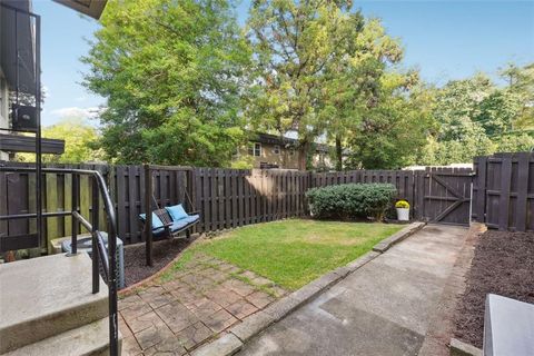290 LAKEMOORE Drive NE C Atlanta GA 30342