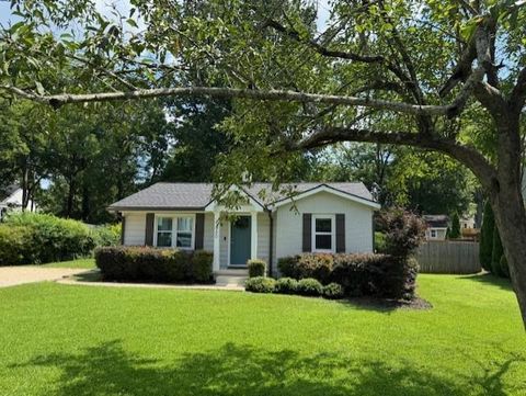 1060 Mclinden Avenue SE Smyrna GA 30080