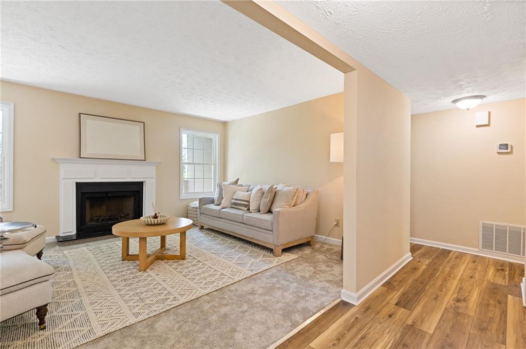 4447 Pineridge Circle