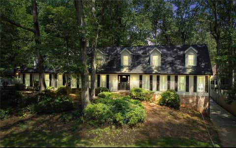 Homes For Sale - 310 Clear Spring Court<br/> Marietta, GA 30068