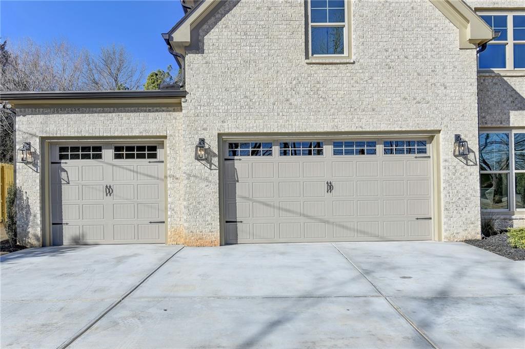 1215 Park Hill Drive
