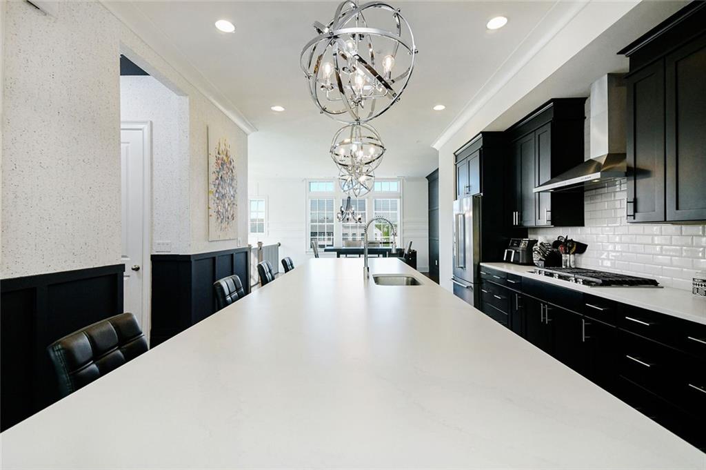 6666 Sterling Drive, Sandy Springs, Georgia image 10