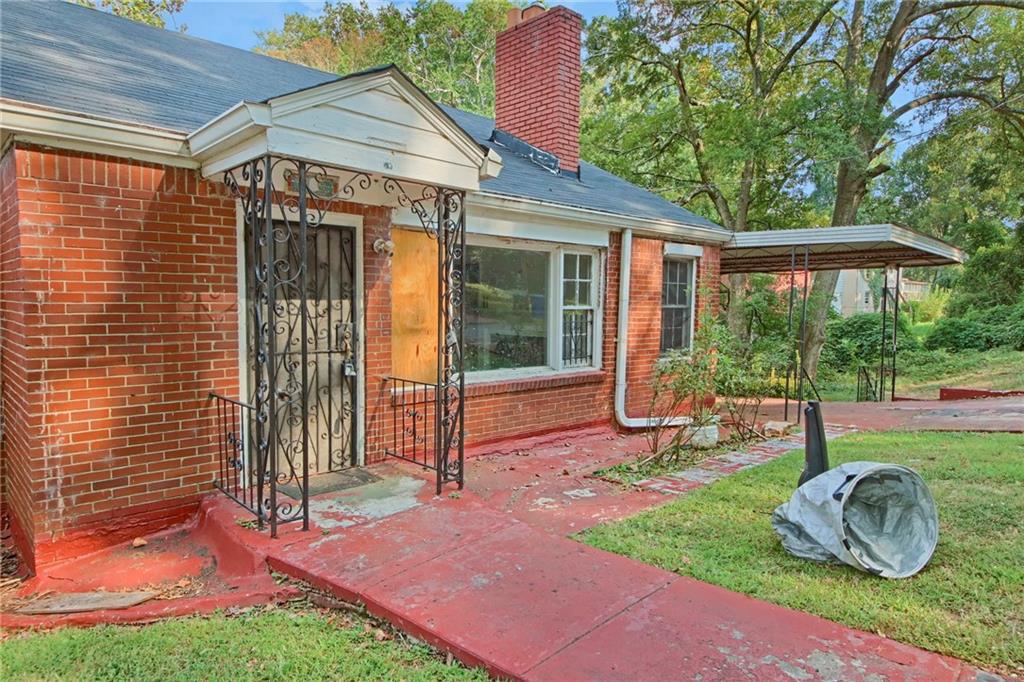 6 Rockmart Drive SW