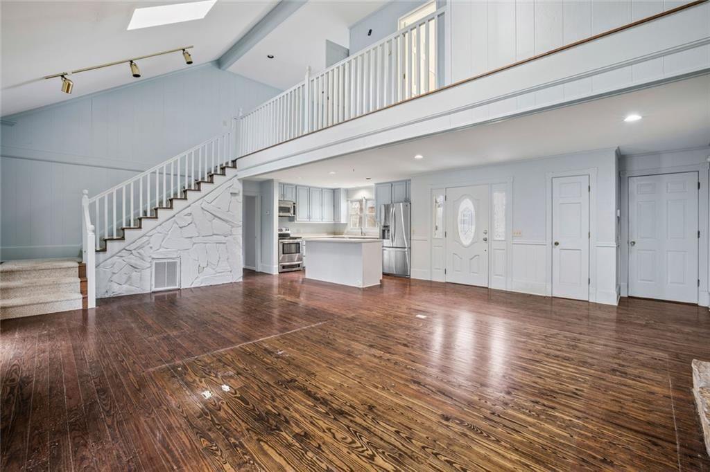 1200 Golf View Lane