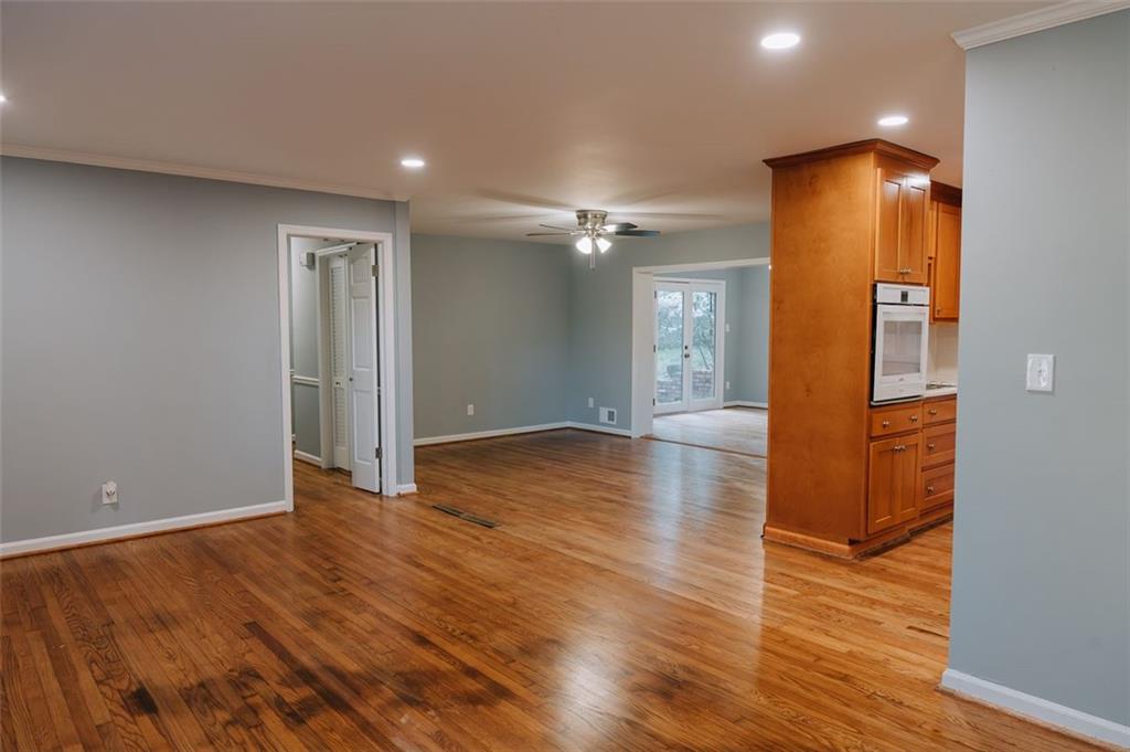2744 Hunting Hill Lane, Decatur, Georgia image 7