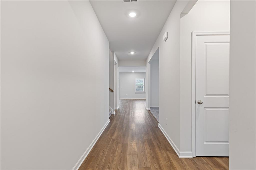 6039 Hickory Creek Court