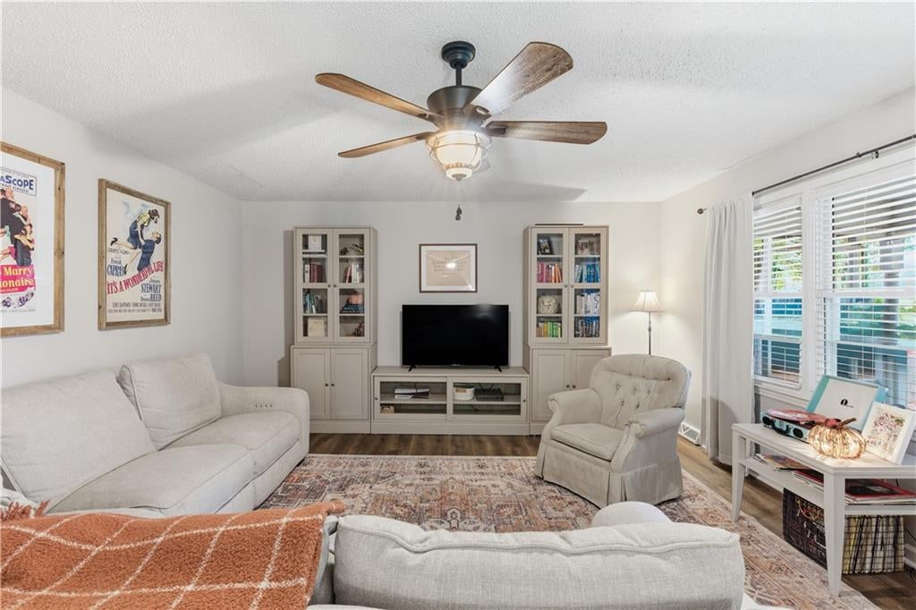 1024 New Rosedale Road