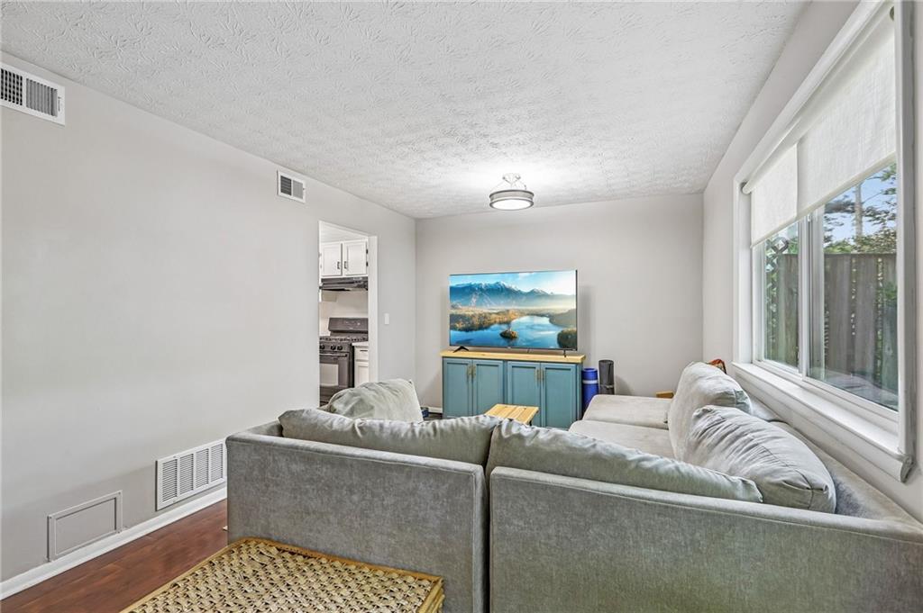 885 Regal Path Lane