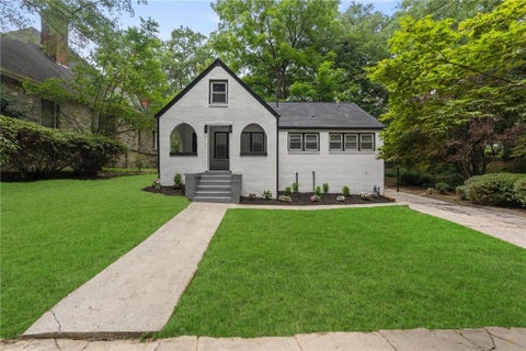 Photo of 8 Edwin Place NW, Atlanta, GA 30318 (MLS # 7798833)