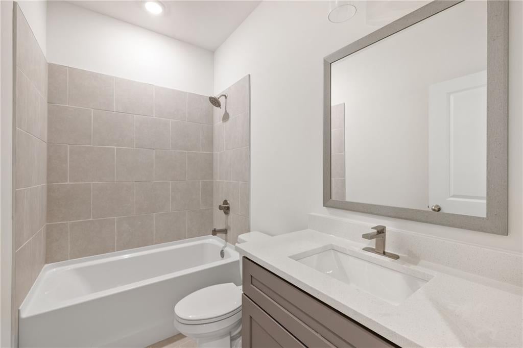 5044 Insperon Lane 26