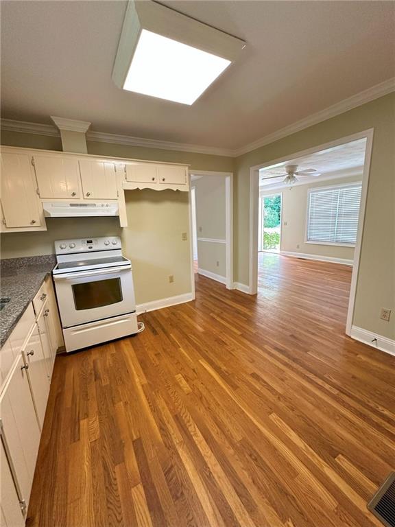 2418 Hawthorne Lane, Gainesville, Georgia image 3