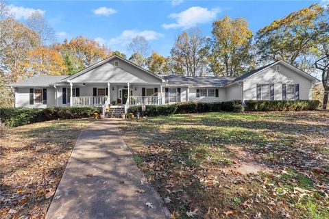 A home in Dawsonville