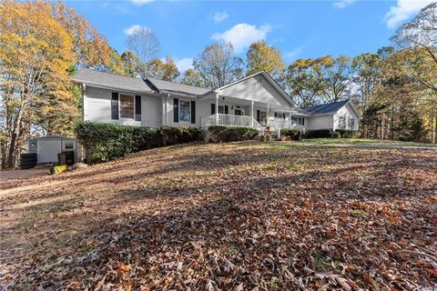 A home in Dawsonville