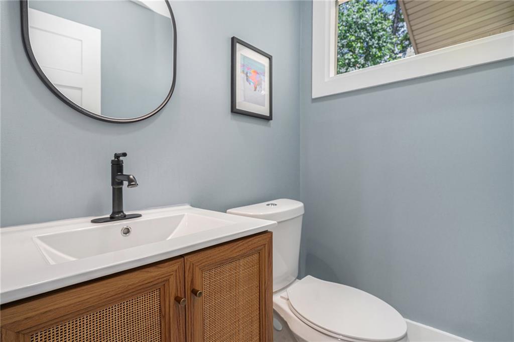 4469 Huntington Circle, Atlanta, Georgia image 18