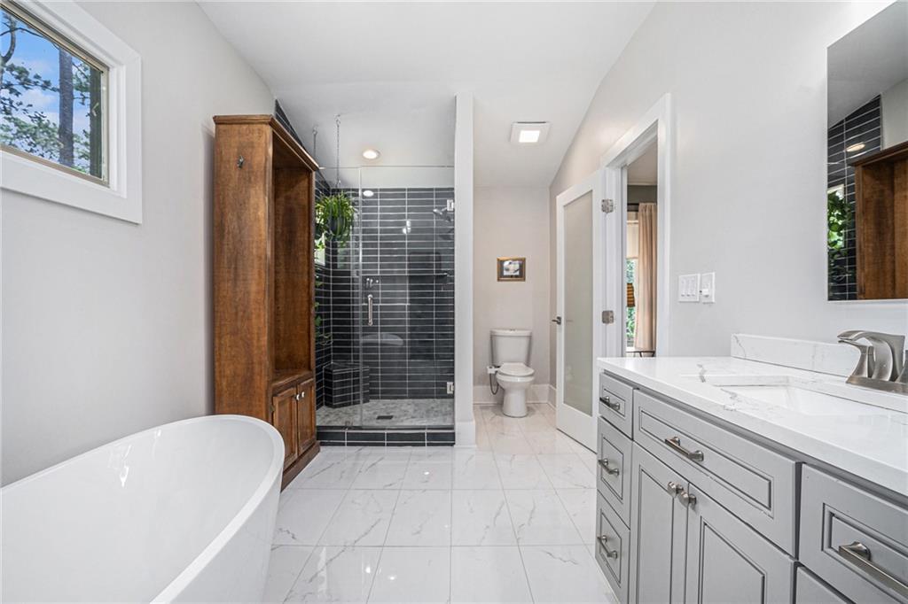4469 Huntington Circle, Atlanta, Georgia image 15