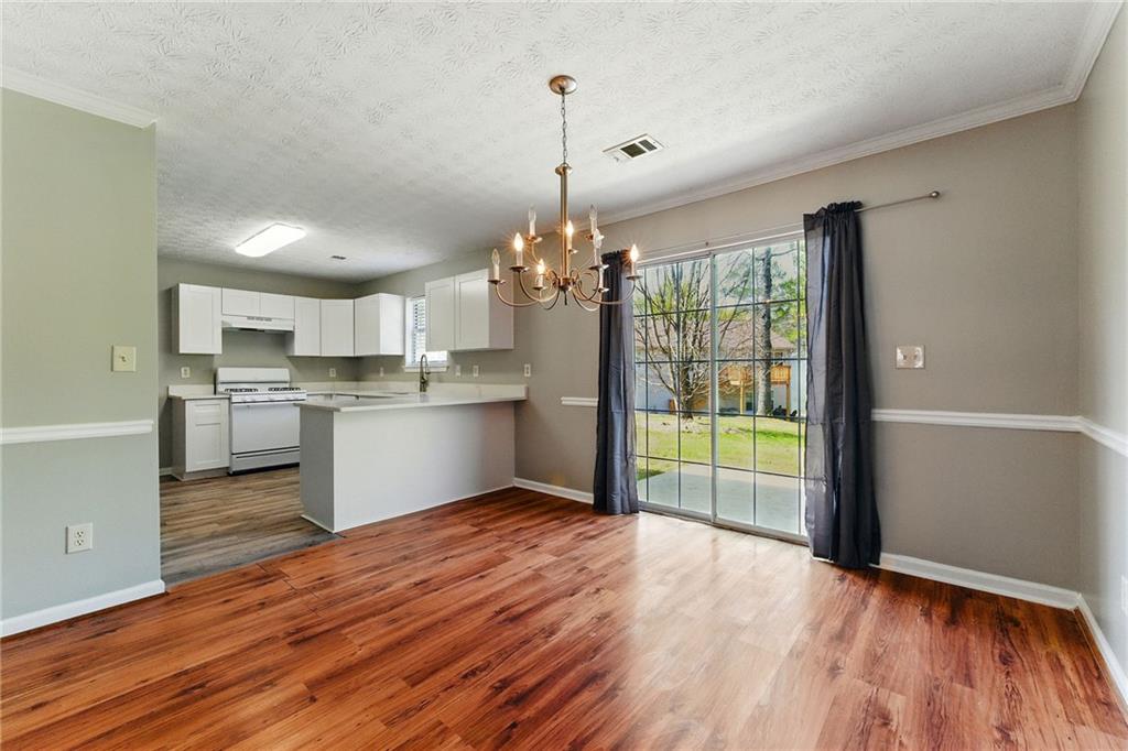 3267 Forrest Bluff Way, Lithonia, Georgia image 6