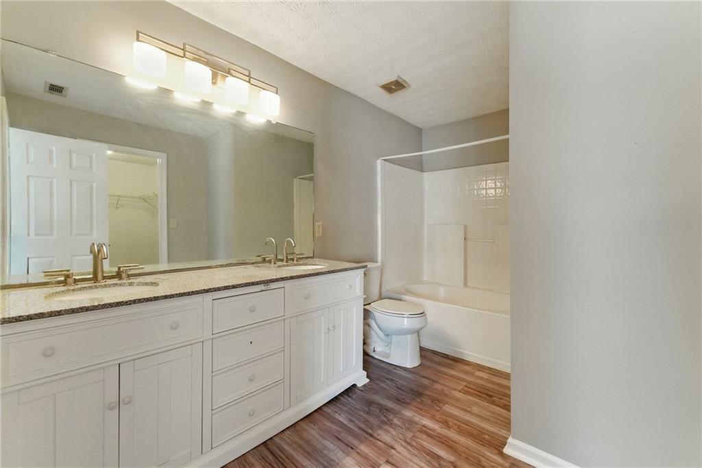 3267 Forrest Bluff Way, Lithonia, Georgia image 16