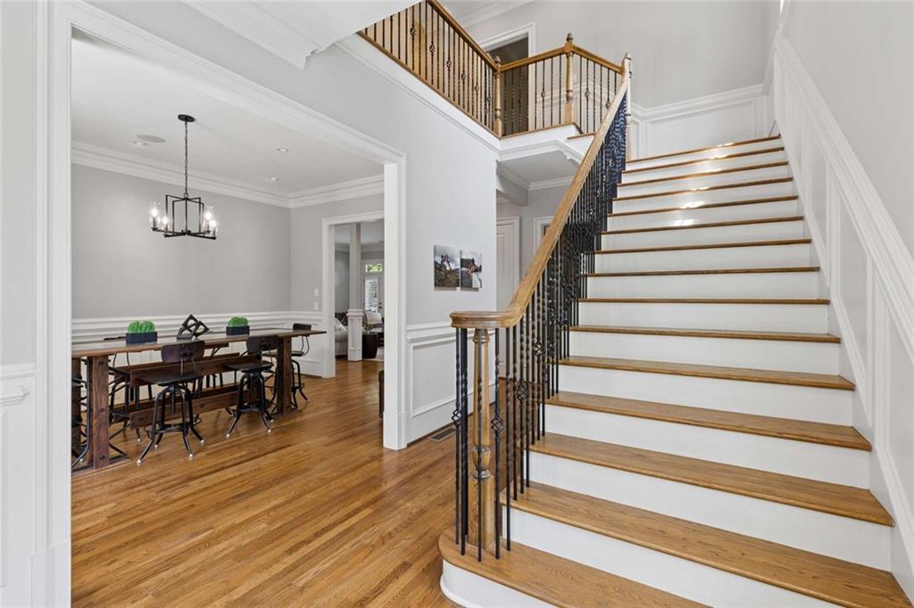 2299 Colonial Drive NE