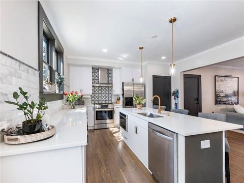 Photo of 88 Peachtree Memorial Drive NW #88, Atlanta, GA 30309 (MLS # 7729602)