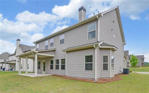 A home in Dacula