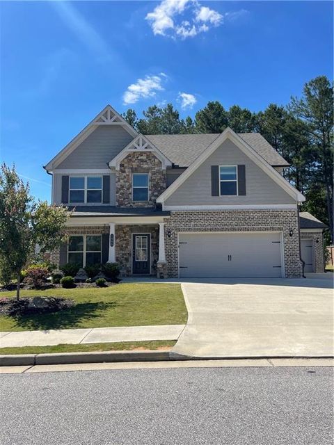 A home in Dacula