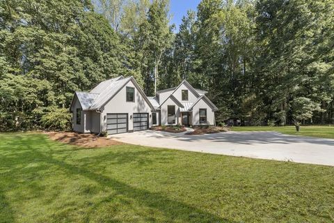 A home in Powder Springs