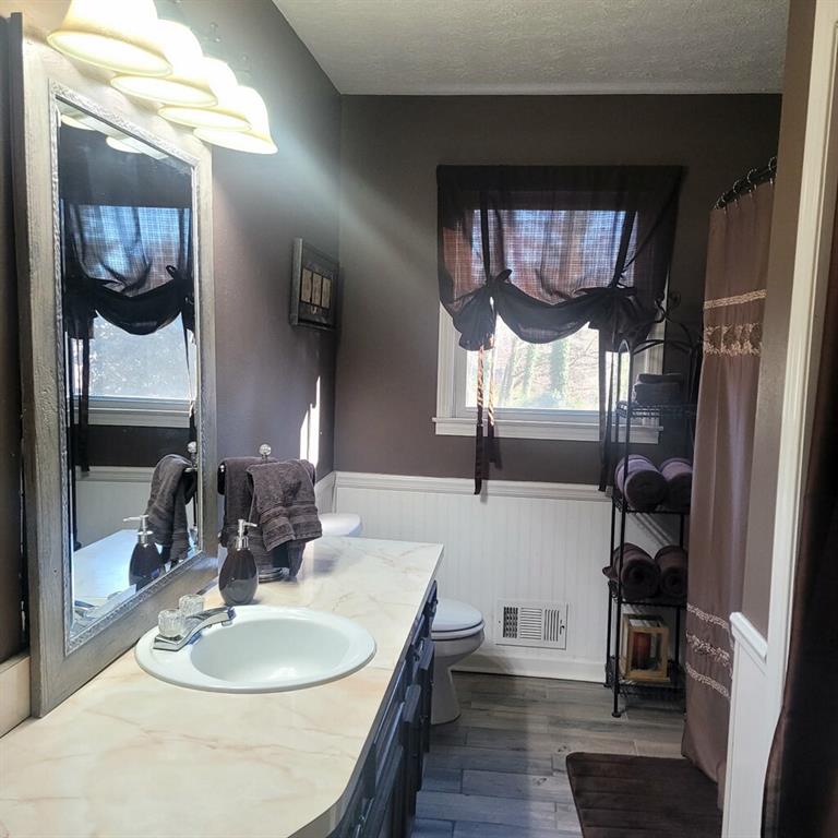 313 Chattahoochee Way