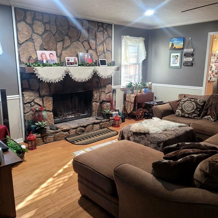 313 Chattahoochee Way